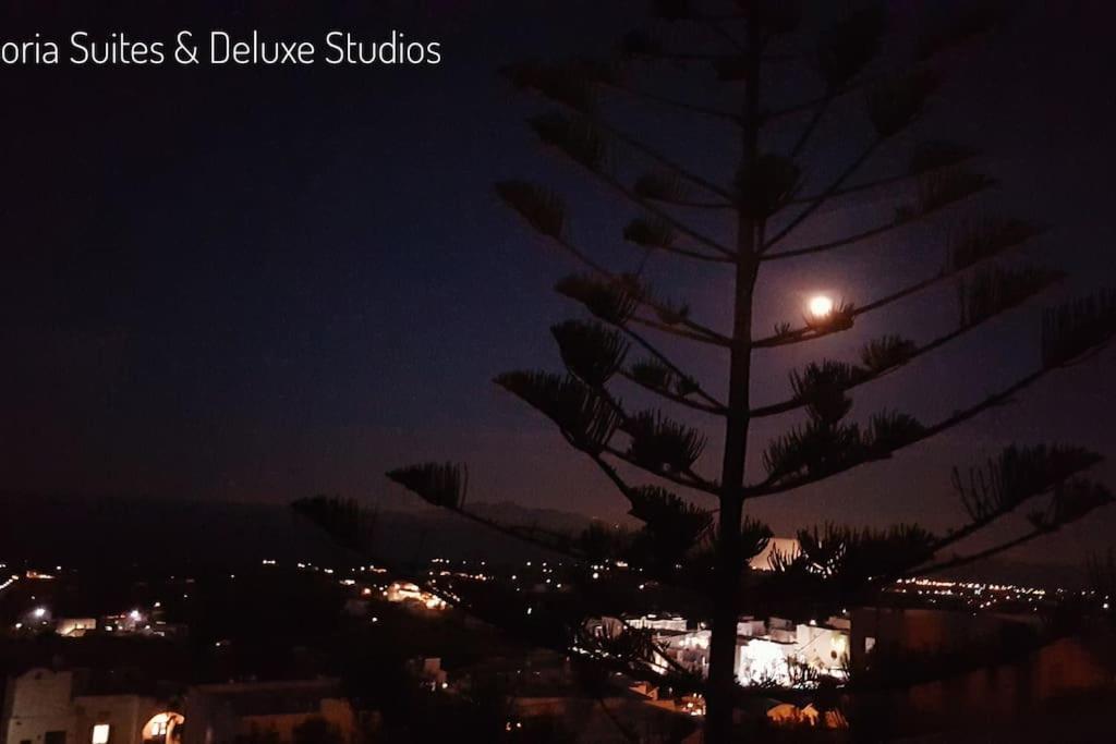 Euphoria Suites & Deluxe Studios Firá Buitenkant foto