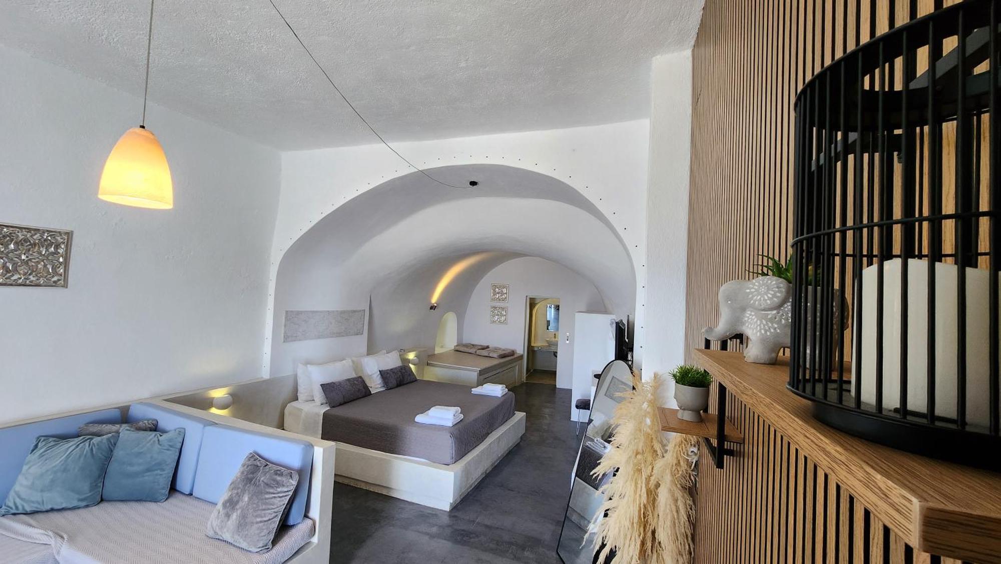 Euphoria Suites & Deluxe Studios Firá Buitenkant foto