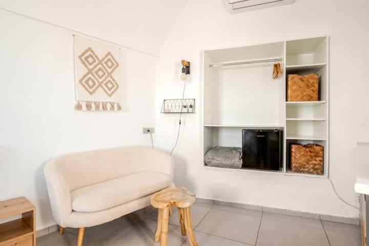 Euphoria Suites & Deluxe Studios Firá Buitenkant foto